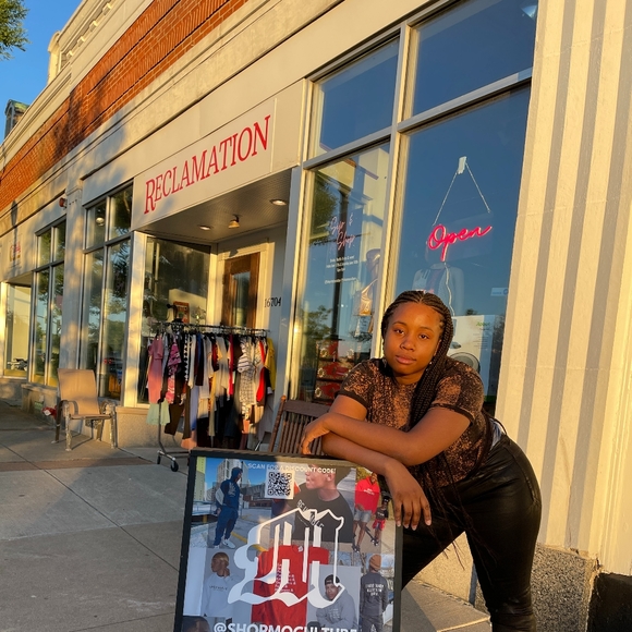 Meet your Posher, Makya - Picture 4 of 5